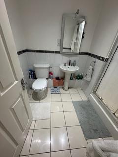 2 bedroom apartment to rent, The Boulevard, Woodford Green IG8
