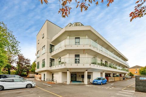 2 bedroom flat for sale, Russell Way, Crawley