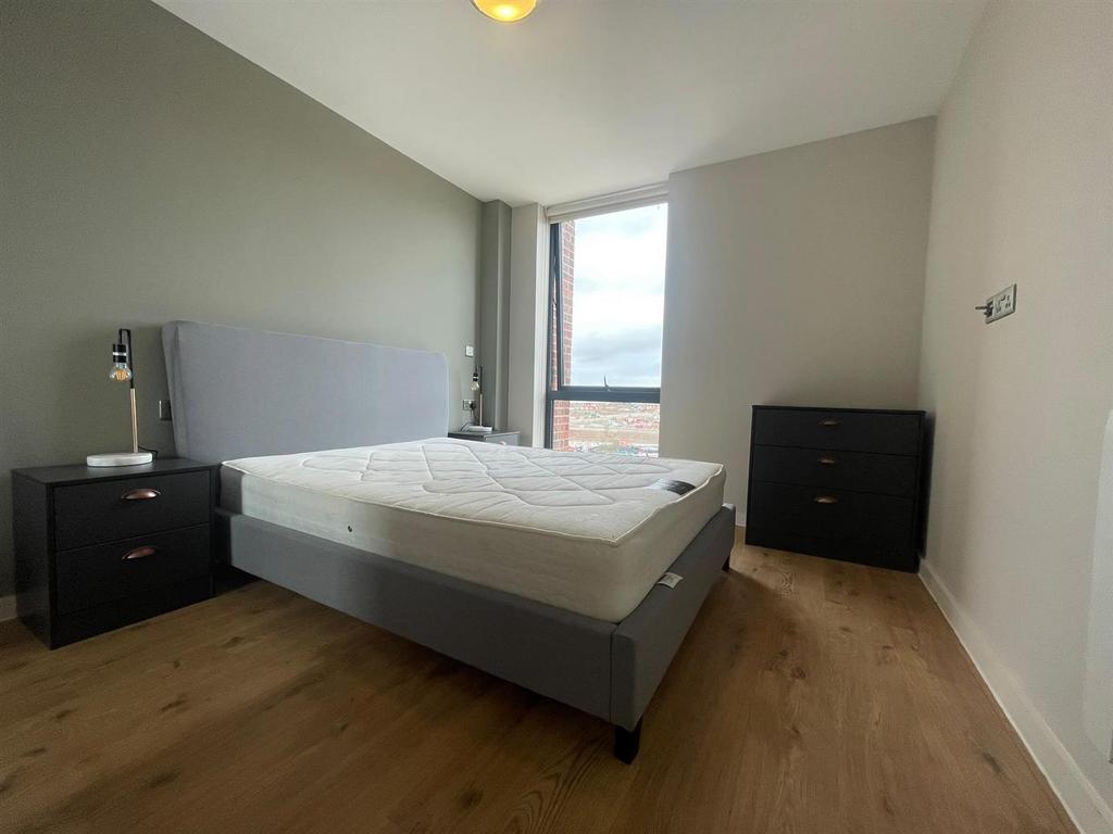 Apartment in Liverpool, Pride Quarter, Vauxhall - View 2