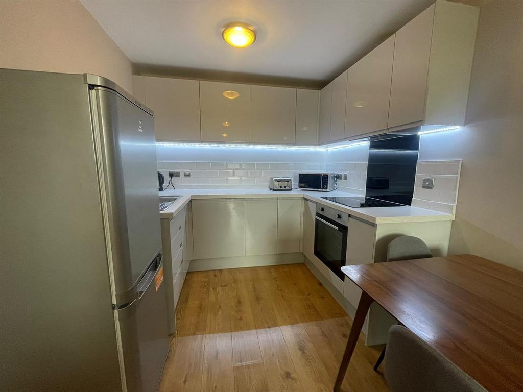 Apartment in Liverpool, Pride Quarter, Vauxhall - View 5