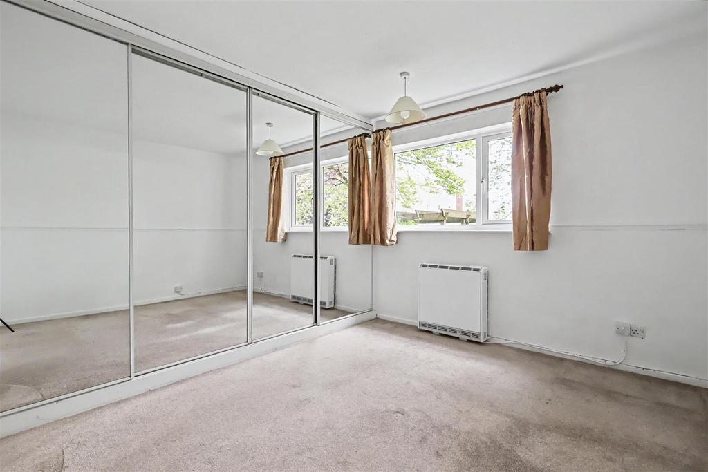 Apartment in Nottingham - View 4