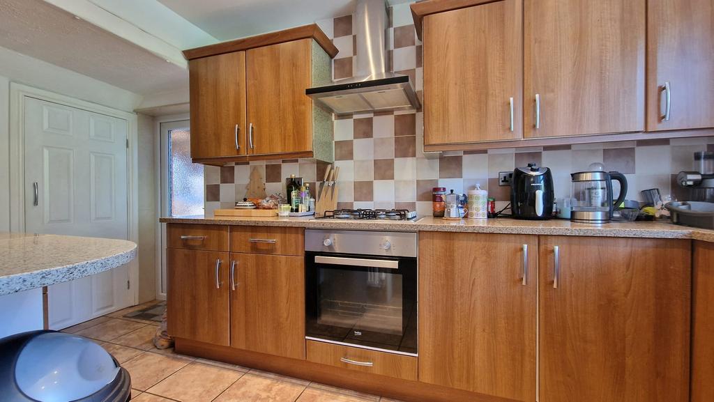 House in Bristol, Hillfields, Fishponds - More