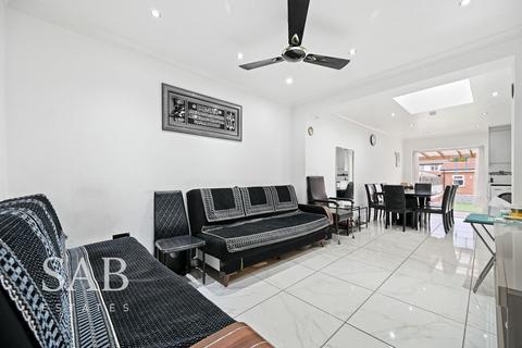 6 bedroom end of terrace house for sale, Allenby Road, Southall, UB1