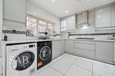 6 bedroom end of terrace house for sale, Allenby Road, Southall, UB1