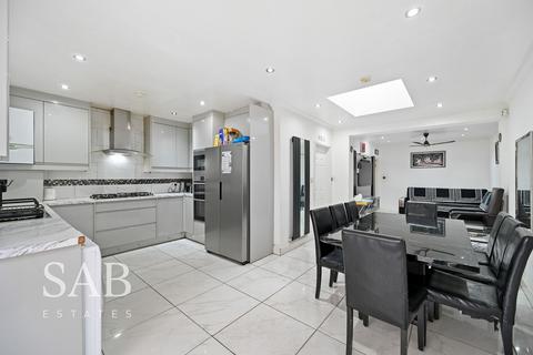 6 bedroom end of terrace house for sale, Allenby Road, Southall, UB1