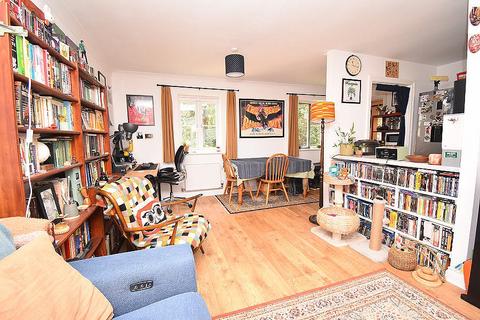 2 bedroom coach house for sale, Dart Walk, Southam Fields, Exeter, EX2