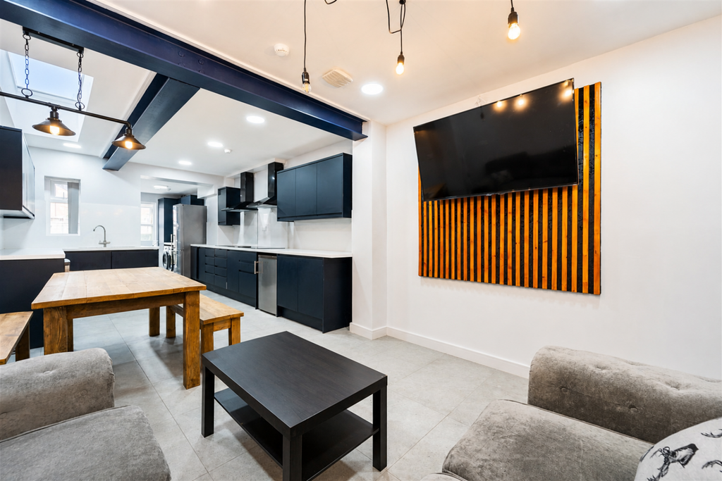 House in BIRMINGHAM - View 2