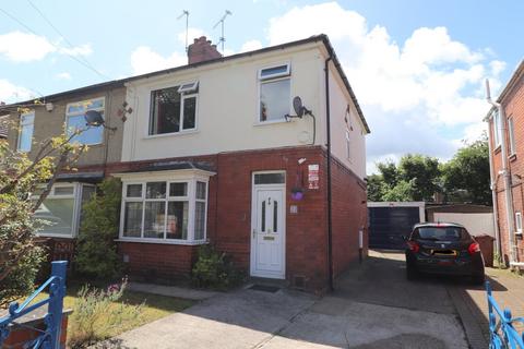 3 bedroom semi-detached house to rent, Swinnow Drive, Leeds, West Yorkshire, LS13