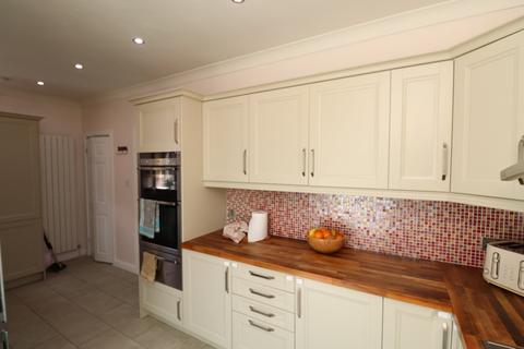 3 bedroom semi-detached house to rent, Swinnow Drive, Leeds, West Yorkshire, LS13