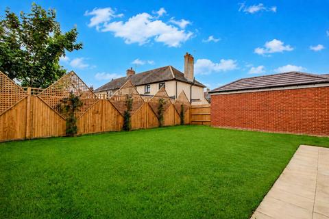 5 bedroom detached house for sale, Clerk Bank, Benson OX10