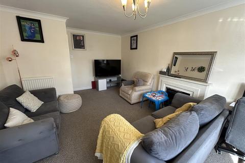 3 bedroom semi-detached house for sale, Langrick Avenue, Howden, Goole