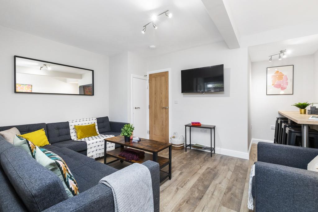 House in Leeds - View 3