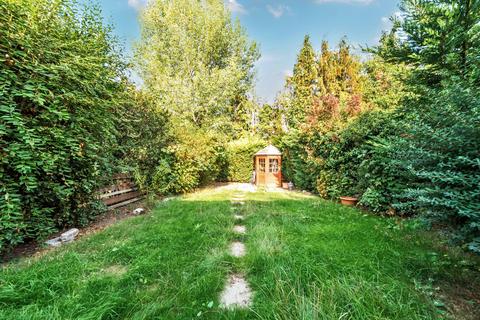 3 bedroom house for sale, Hever Gardens, Bickley, Kent, BR1