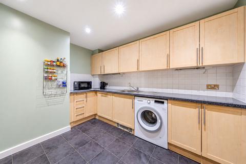 2 bedroom flat for sale, Yeoman Street, London, SE8