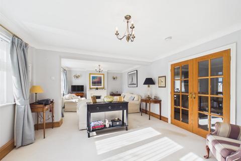 4 bedroom detached house for sale, Willoughby Drive, Empingham, Oakham