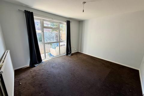 3 bedroom house to rent, Saltmarsh, PETERBOROUGH, PE2