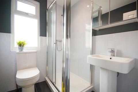 1 bedroom semi-detached house to rent, Rolleston Drive, Nottingham, NG7