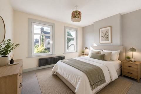 3 bedroom end of terrace house for sale, Stoneydown Avenue, London, E17