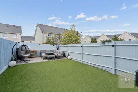 2 bedroom semi-detached house for sale, Ashfield Close, Snodland, ME6