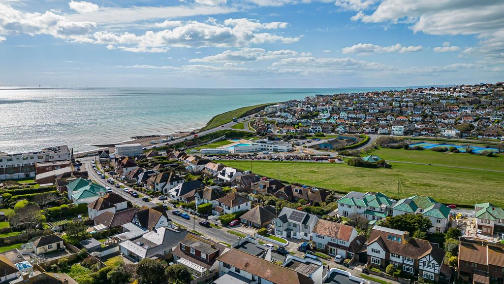 House in Brighton - View 3