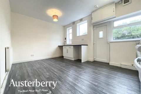 2 bedroom semi-detached house to rent, Wignall Road, Stoke-On-Trent ST6