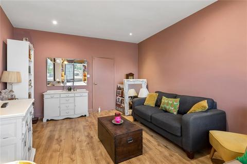 2 bedroom end of terrace house for sale, Montana Road, London SW17