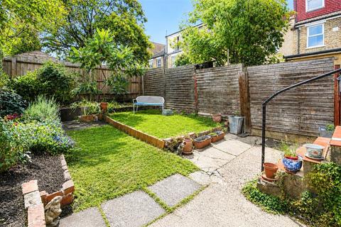 2 bedroom apartment for sale, Fallsbrook Road, London SW16