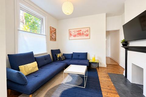 2 bedroom apartment for sale, Fallsbrook Road, London SW16