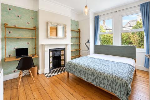 2 bedroom apartment for sale, Fallsbrook Road, London SW16