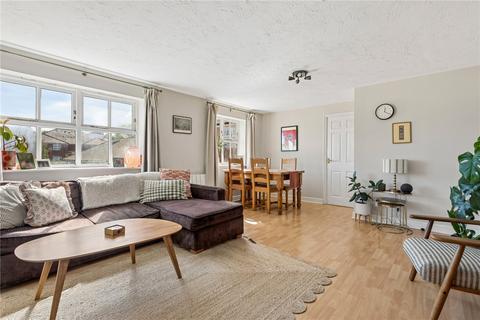 2 bedroom apartment for sale, Massingberd Way, London SW17