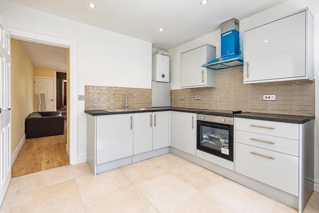 Apartment in Cardiff - View 4