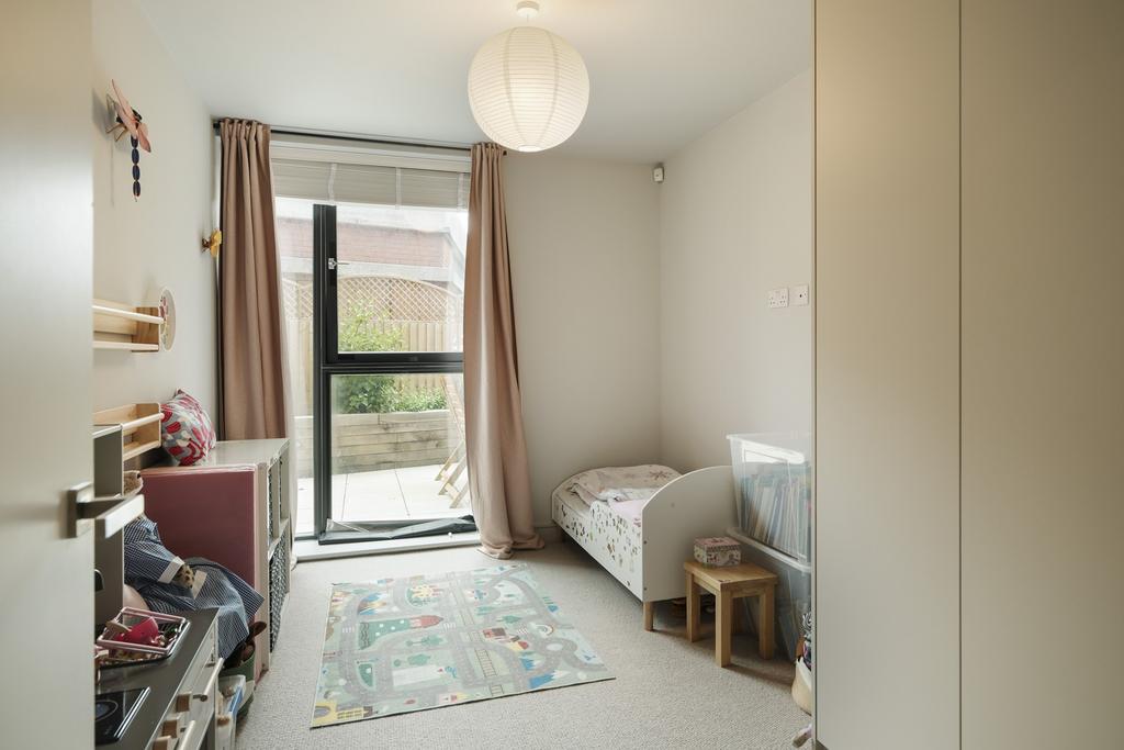 Apartment in Bristol - View 4