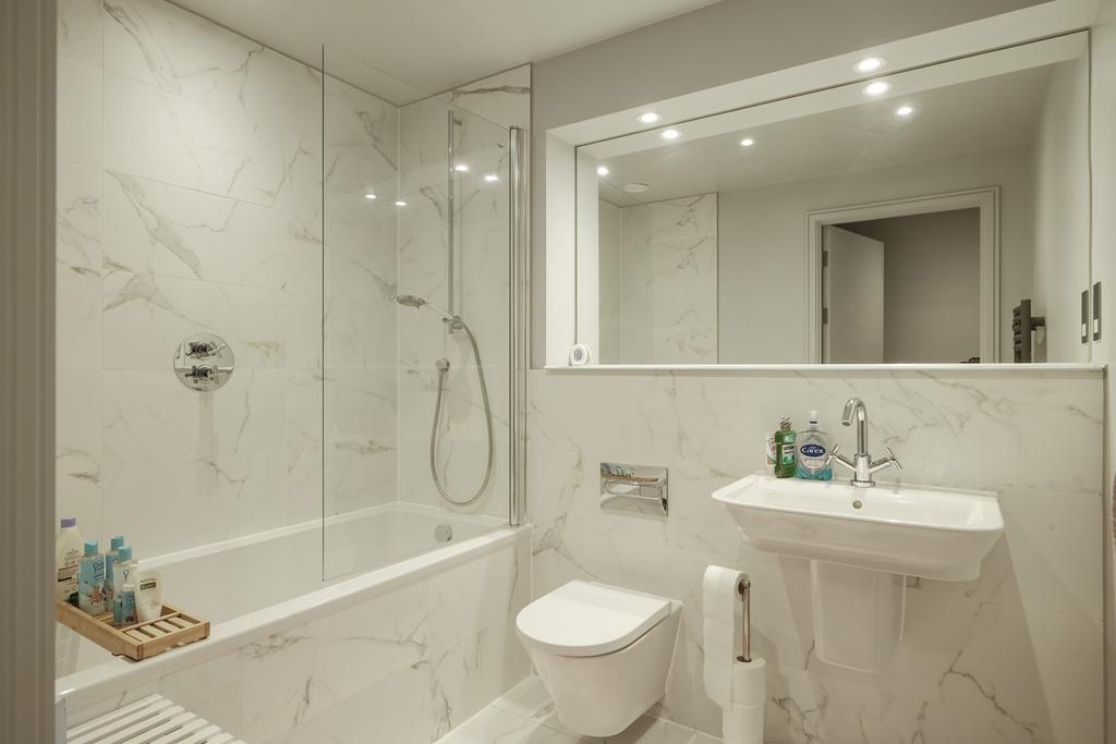 Apartment in Bristol - View 5
