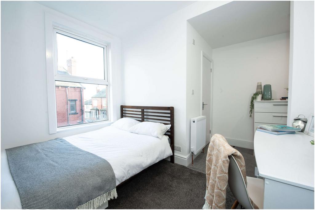 House in Leeds - View 3