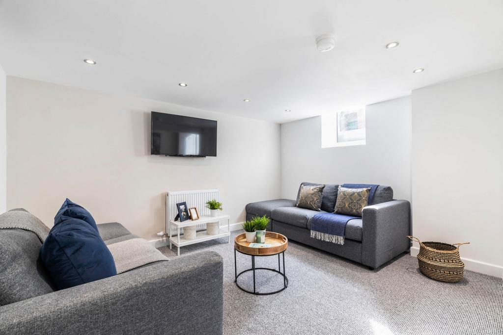 House in Leeds - View 3