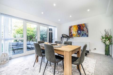 4 bedroom detached house for sale, Clifford Grove, Ashford TW15