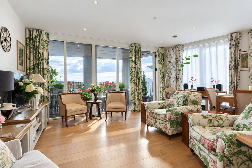 Apartment in Cambridgeshire - View 2