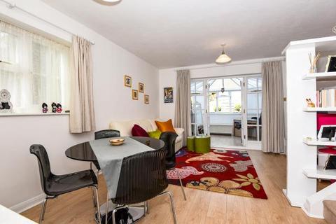 2 bedroom terraced house to rent, Irvine Place, Virginia Water, Surrey, GU25