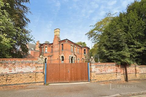 2 bedroom flat to rent, Burns Street, Nottingham, Nottinghamshire, NG7