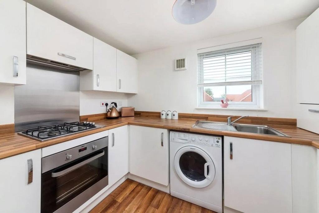 Apartment in Tyne and Wear - View 3