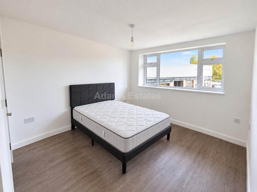 Apartment in Reading - View 5
