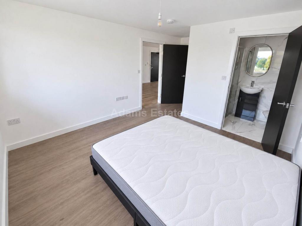 Apartment in Reading - More