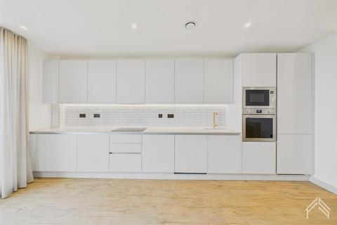 Studio to rent, 11 Selborne Road, Walthamstow | London E17
