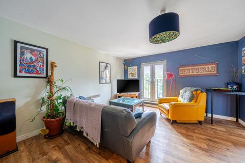 2 bedroom flat for sale, Abbots Mews, Burley, Leeds, LS4