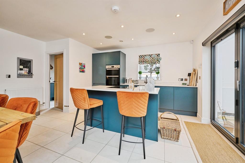 House in Peterborough - View 5