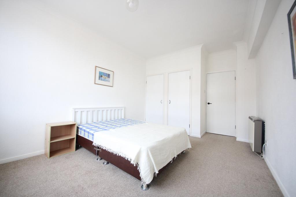 Apartment in York - View 5