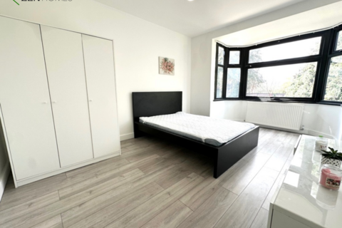 House share to rent, Great Cambridge Road, London N18