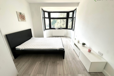 House share to rent, Great Cambridge Road, London N18