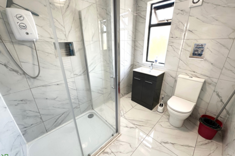 House share to rent, Great Cambridge Road, London N18