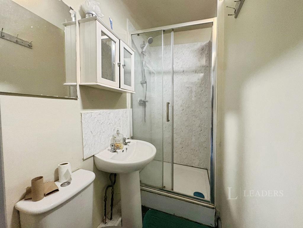 House in Beeston - More